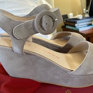 Like new! Taupe suede wedge sandals
